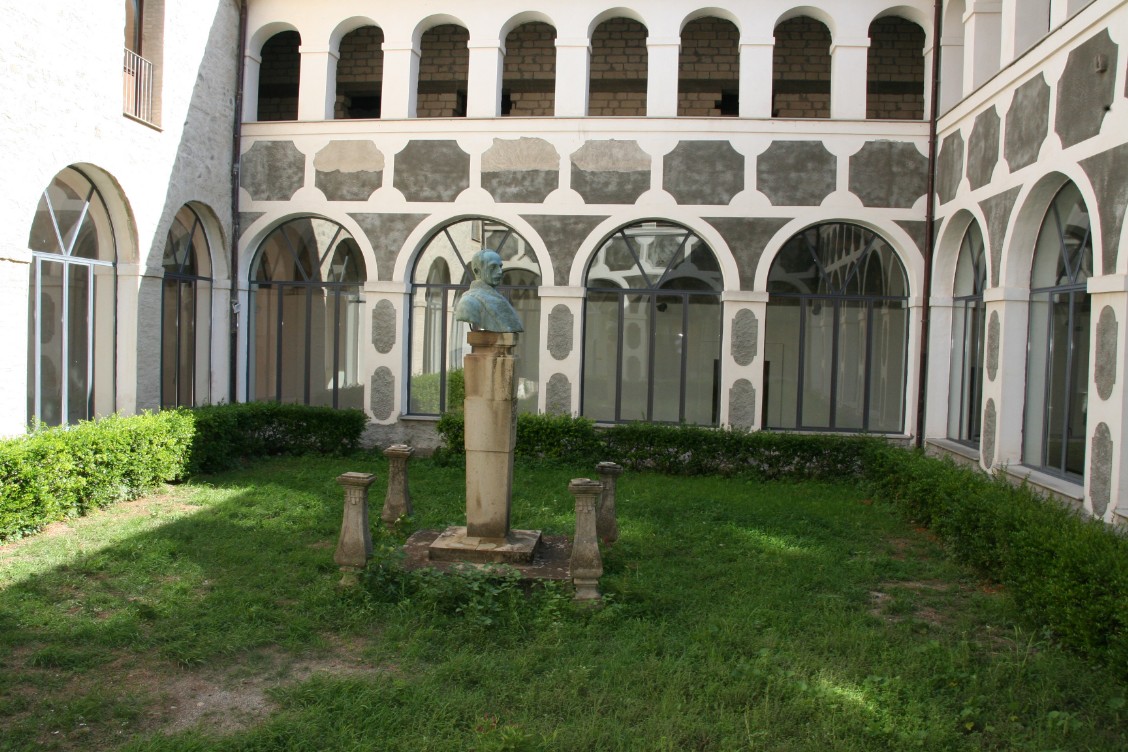 Chiostro Chiostro